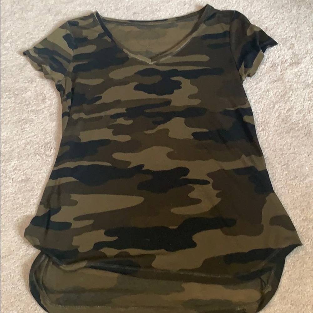 Lucky Brand camouflage soft tee - size small
